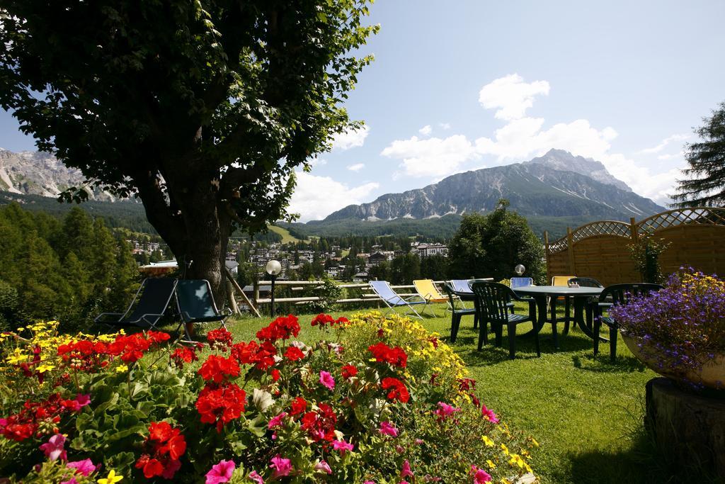 Hotel Columbia&Spa Cortina d'Ampezzo Exterior foto