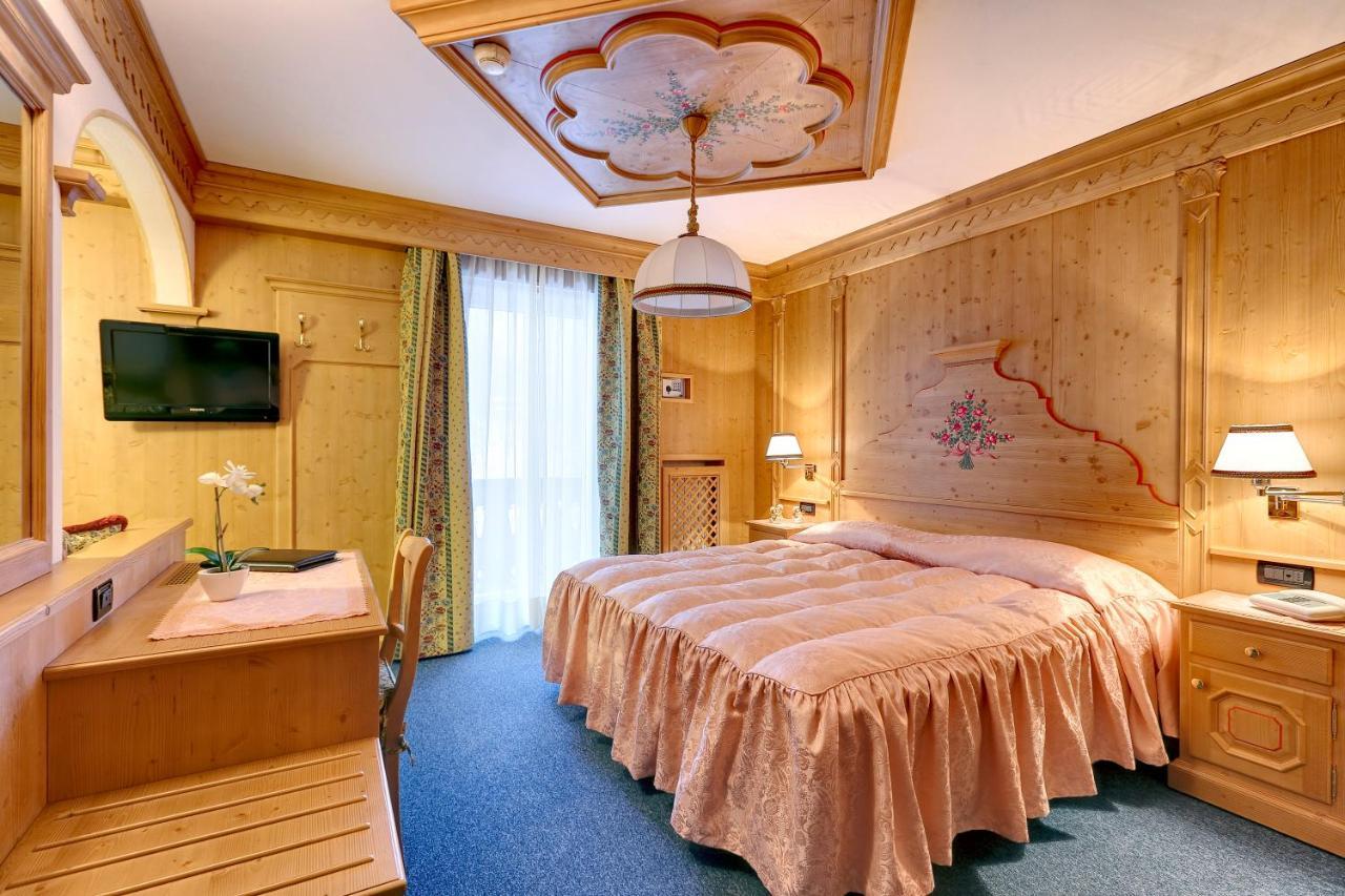 Hotel Columbia&Spa Cortina d'Ampezzo Zimmer foto